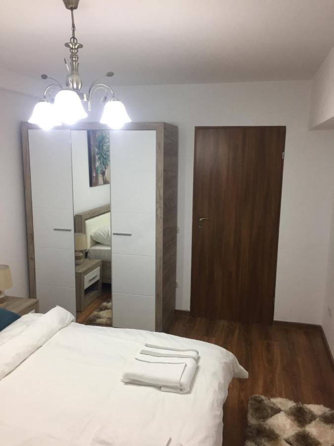 דירות בוקרשט Roby Apartament מראה חיצוני תמונה