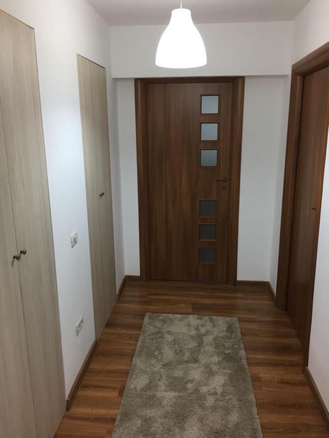 דירות בוקרשט Roby Apartament מראה חיצוני תמונה