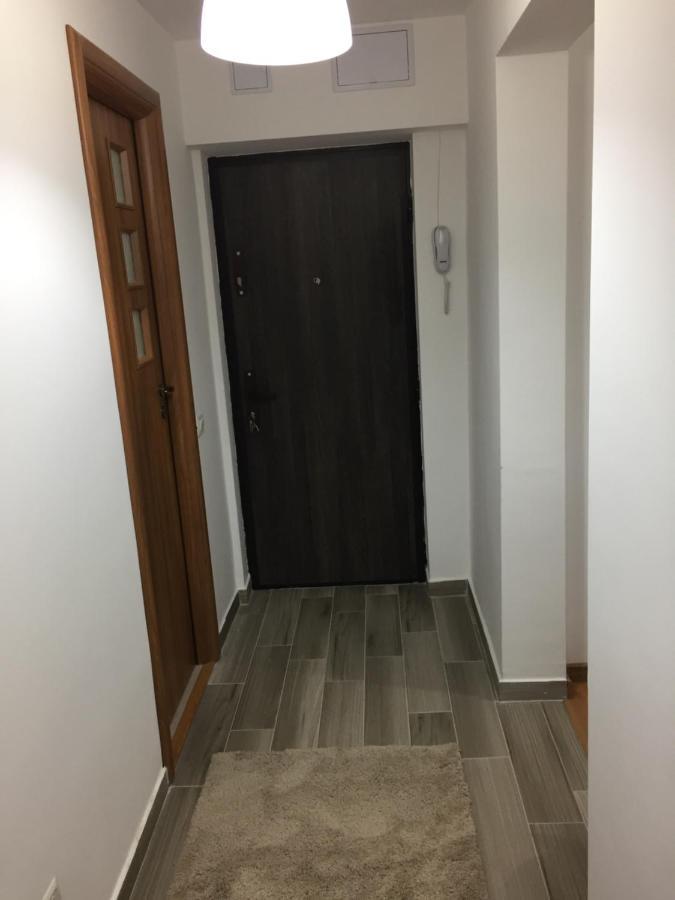 דירות בוקרשט Roby Apartament מראה חיצוני תמונה